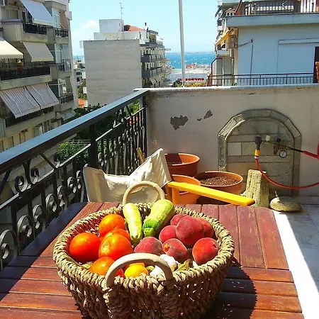 홈스테이 Private In A Shared Flat 테살로니키